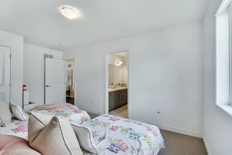 84 Cooke Avenue, ON N3T 0S1