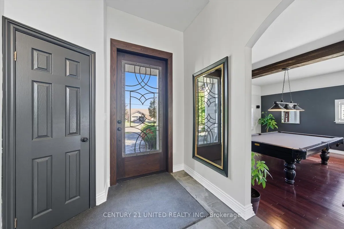 749 Spillsbury Drive, ON K9K 1K9