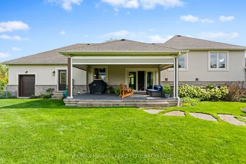 7 Parklane Crescent, ON L2T 3T9