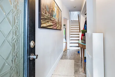 458 Dundurn Street, ON L8P 4L9