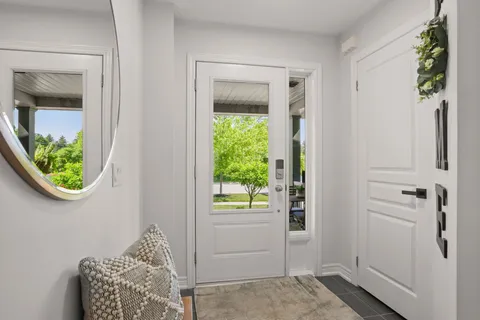 883 Cook Crescent, ON L9V 3V1