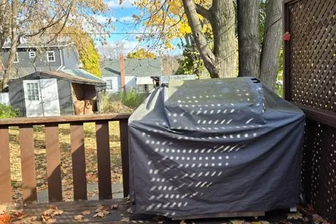 664 Park Street, ON K9H 4S3