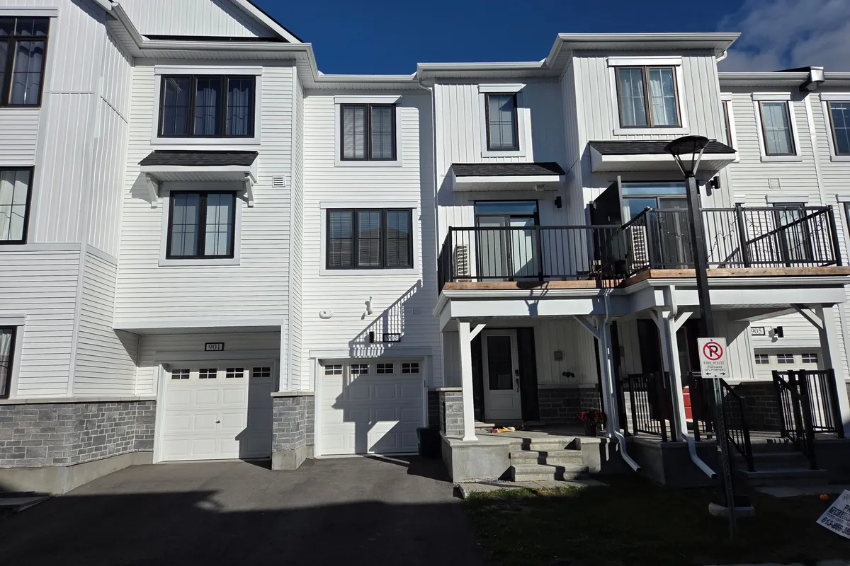 903 Nova Private, ON K2J 7B3