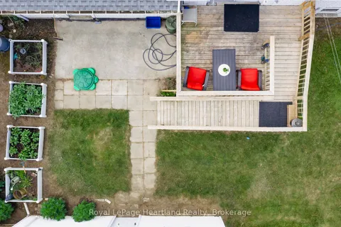 1 Alexander Street, ON N0K 1W0