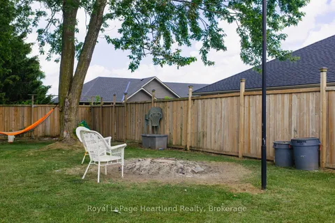 1 Alexander Street, ON N0K 1W0