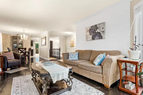 157 Louise Street, ON K4K 1R7