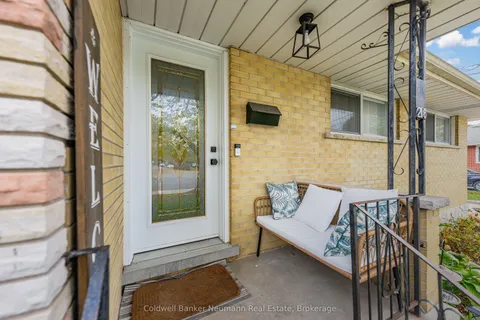 216 METCALFE Street, ON N1E 4Y5