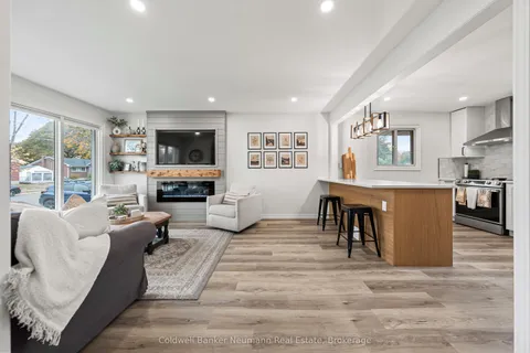 216 METCALFE Street, ON N1E 4Y5