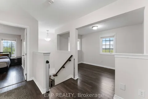 226 Par-La-Ville Circle, ON K2S 0T6