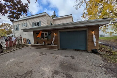 52 Earle Street, ON N4G 2M4