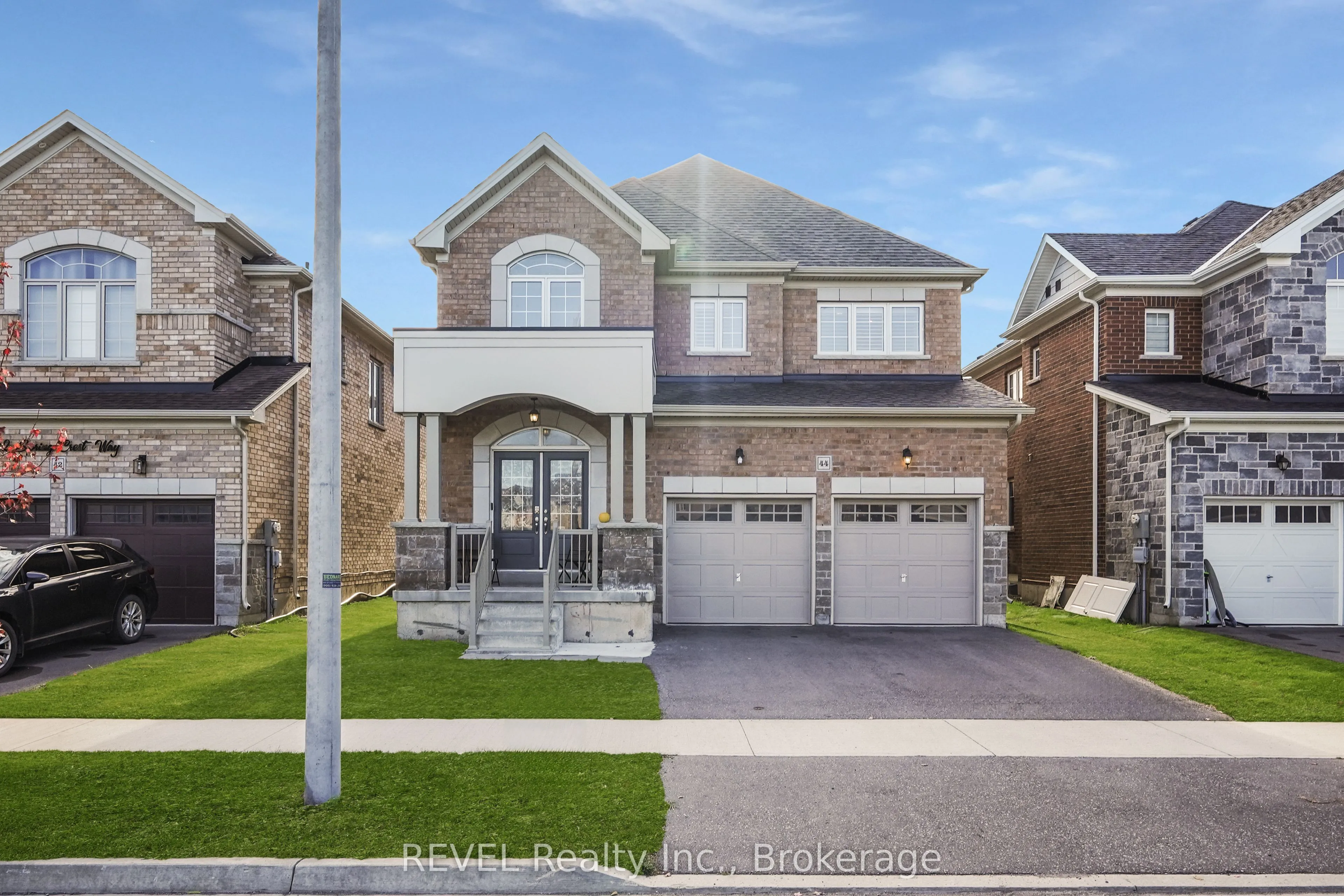 44 Spring Crest Way, ON L2V 0J8