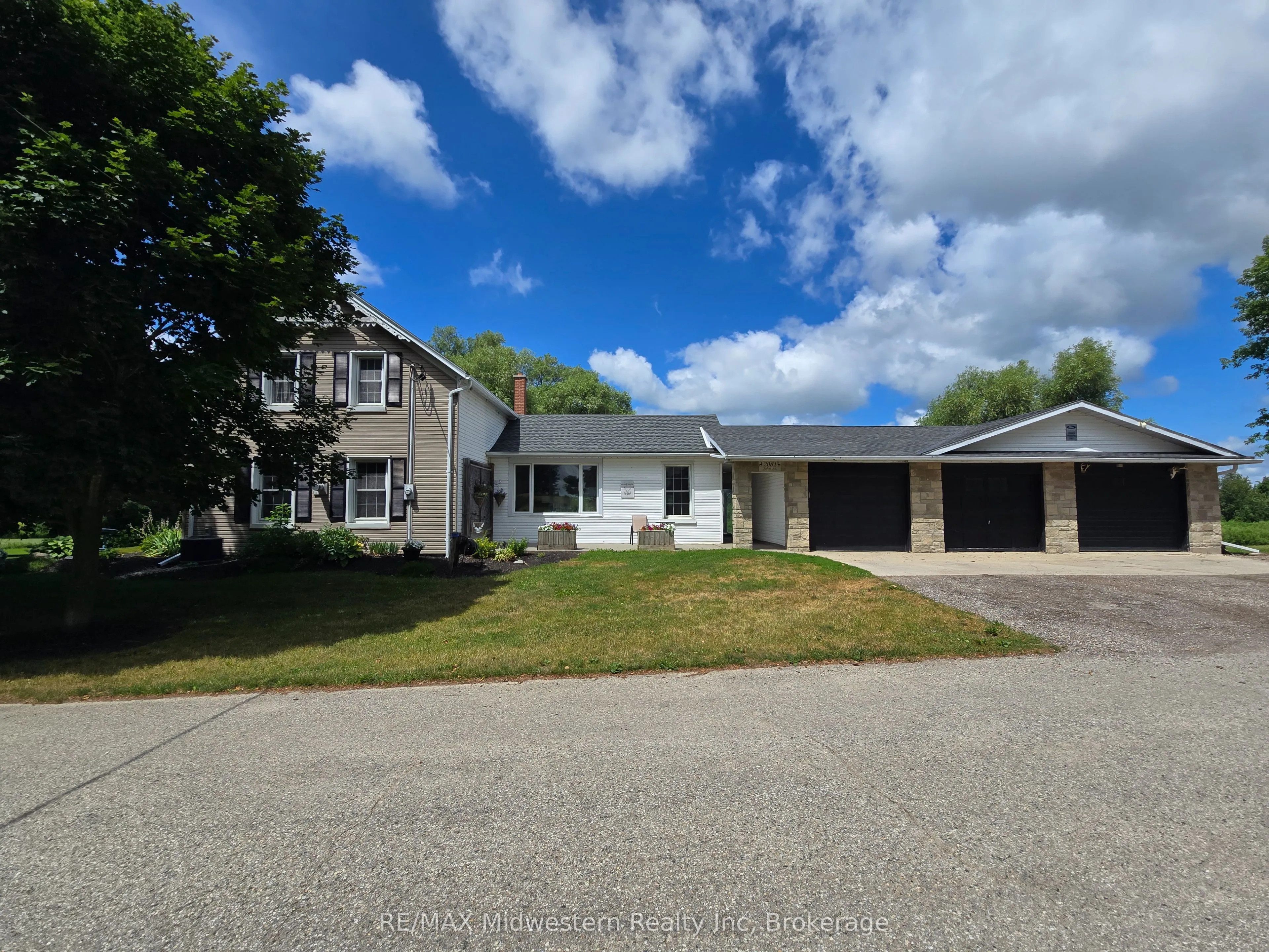 2081 John Street, ON N0G 1X0