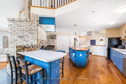 20 Maple Drive, ON N0H 1Z0