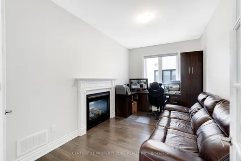 129 Prince Charles Crescent, ON N4T 0N1