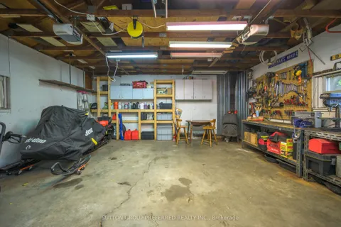 28 Apeldoorn Crescent, ON N5Y 2B6