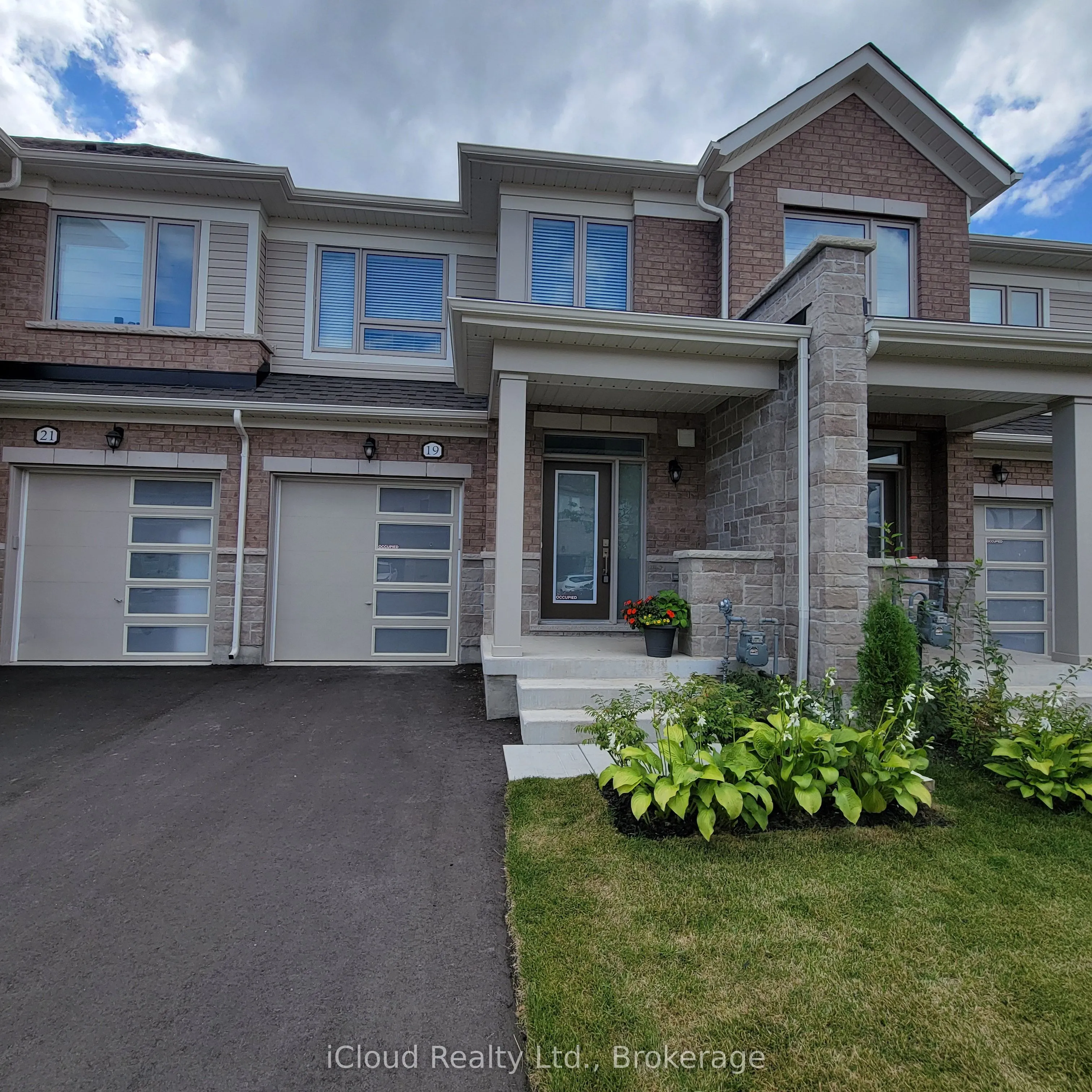 19 Edminston Drive, ON N1M 0J3