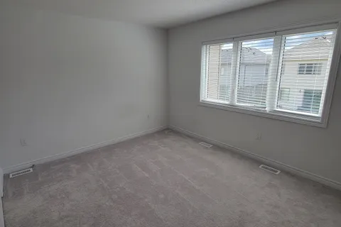 19 Edminston Drive, ON N1M 0J3