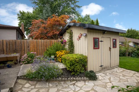 1160 12th Street, ON N4K 5Y6