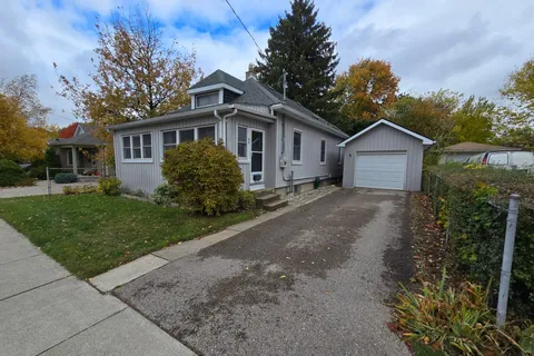 52 Boullee Street, ON N5Y 1T6