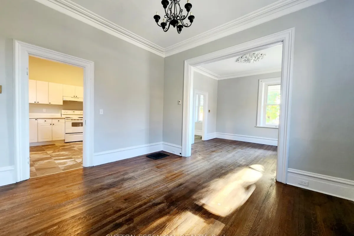 109-111 Orchard Street, ON K6V 2J9