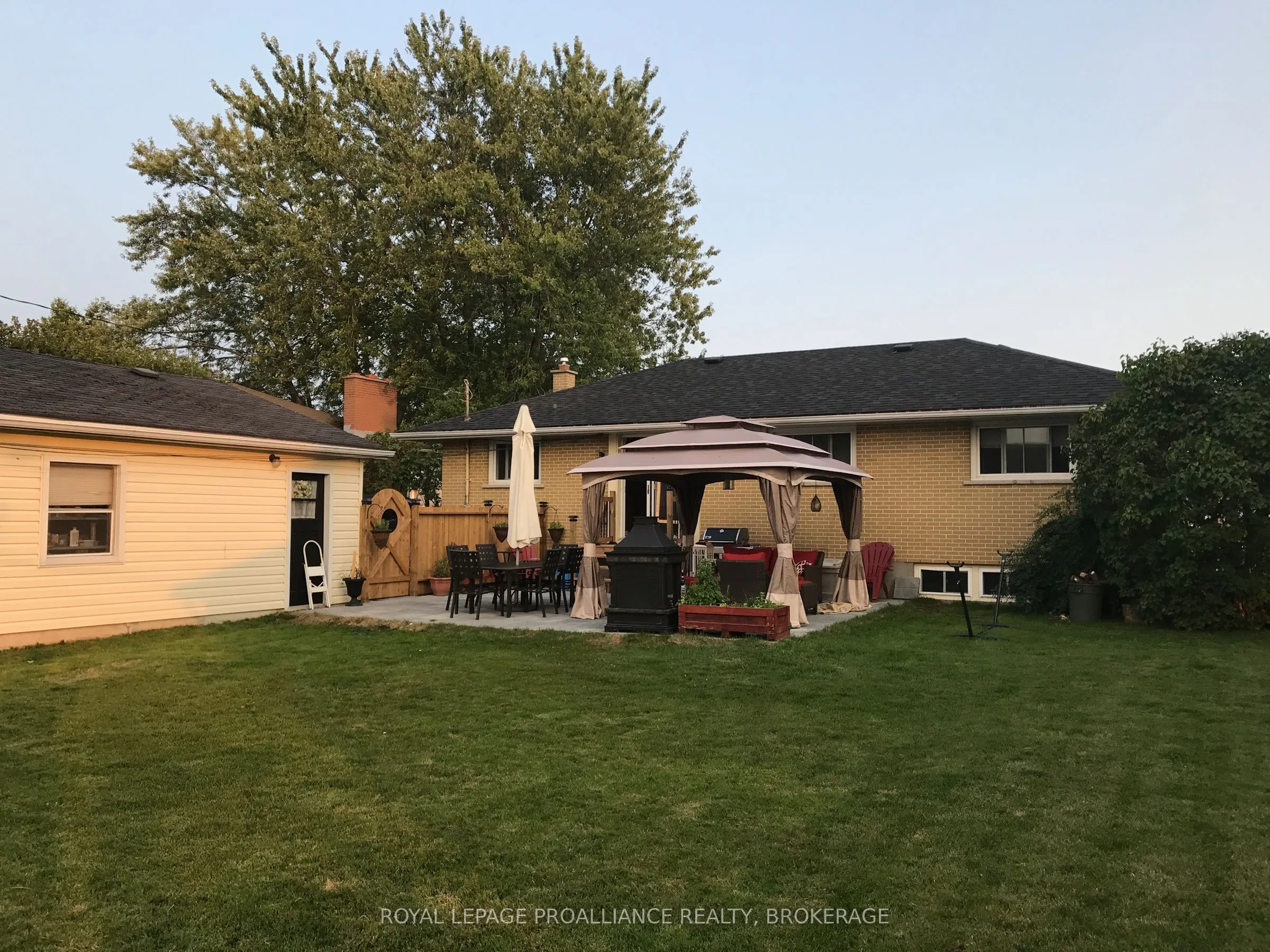 70 Briscoe Street, ON K7N 1G1