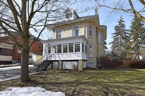 16 Francis Street, ON K9V 3R6