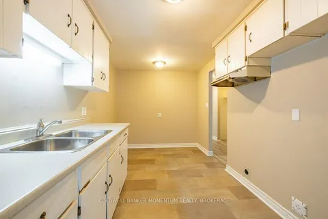 14 Ventura Drive, ON L2R 7H5