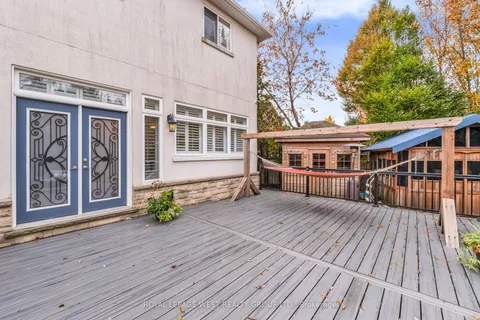 35 Playfair Court, ON L9K 1R6