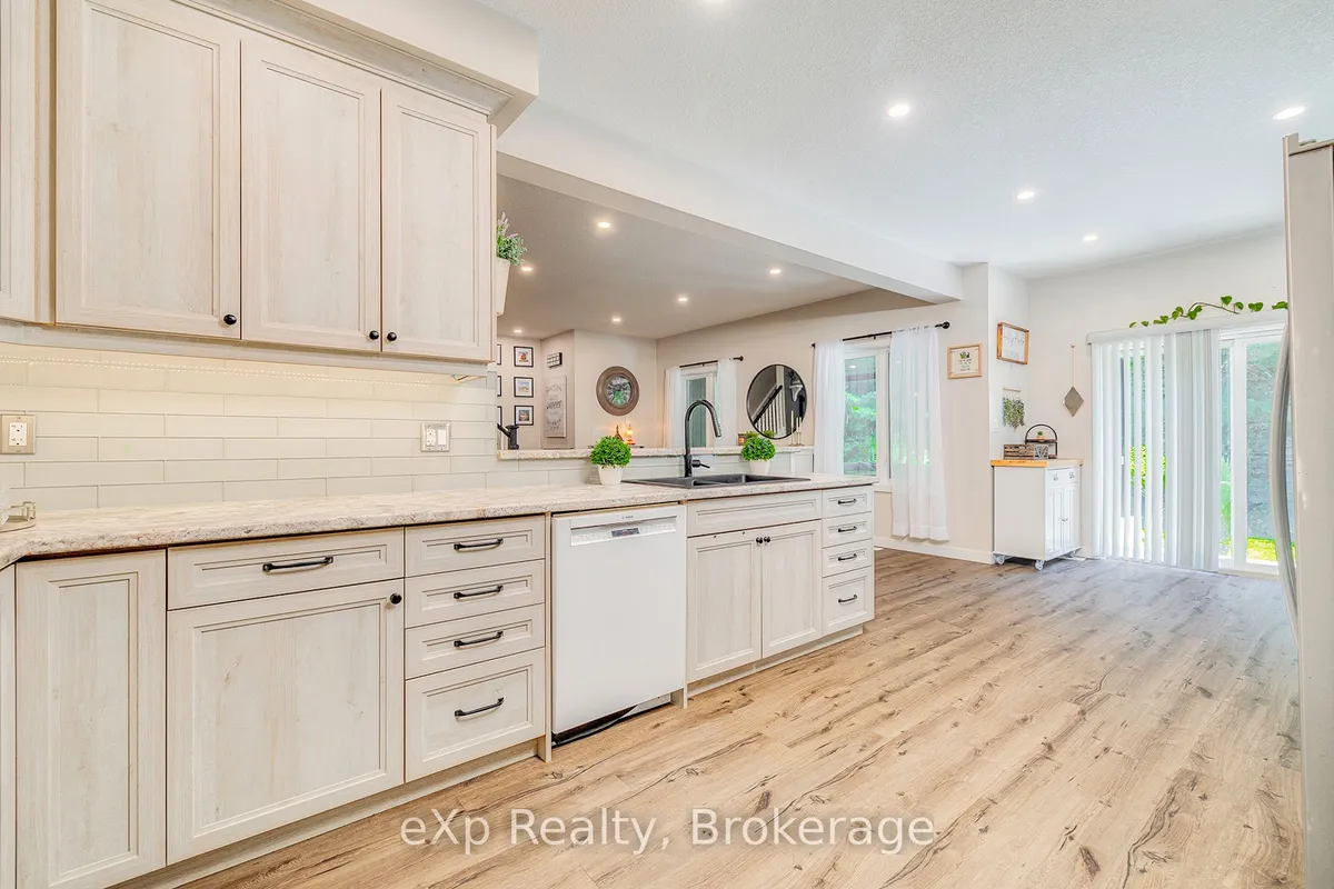 45372 Davies Street, ON N0G 1B0