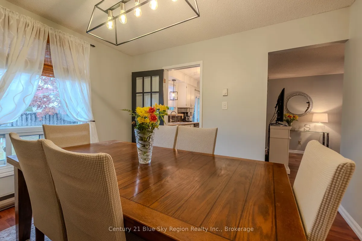 22 Kathryn Crescent, ON P1B 8P4