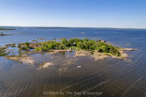 116 Island 150/ Brosseau Island, ON L0K 1S0