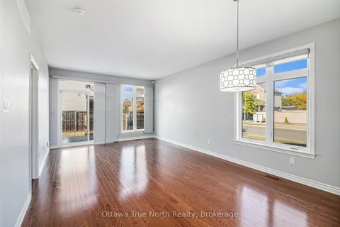 271 Brambling Way, ON K2J 0E4