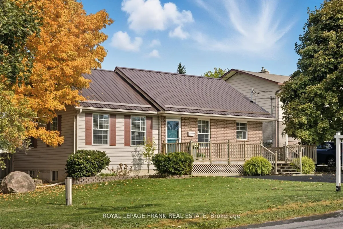 34 Riverview Road, ON K9V 1B3