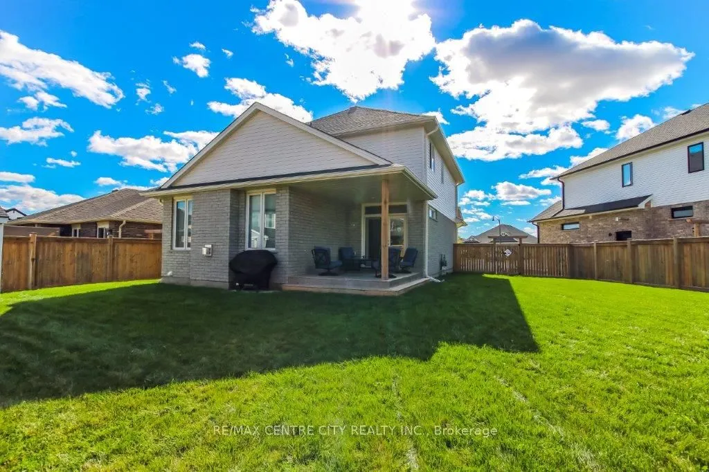 8 Redhaven Lane, ON N5R 0K2