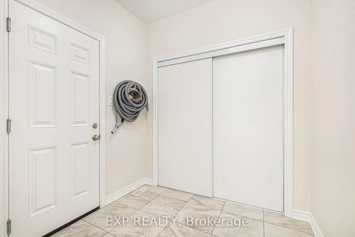 186 Lamprey Street, ON K2J 6C3