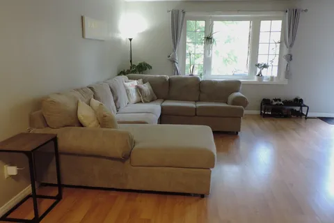 699 Sevilla Park Place, ON N5Y 4H9