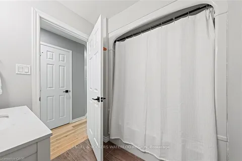 181 Walsh Crescent, ON N5A 7X7