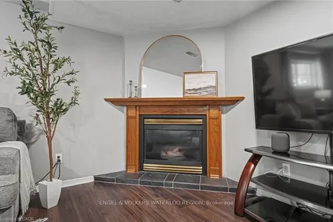 181 Walsh Crescent, ON N5A 7X7