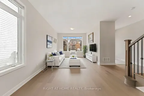 203 Osterley Way, ON K2S 2N6