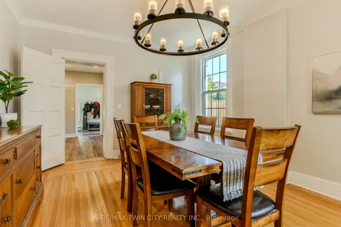 35 Egerton Street, ON N3T 4L4