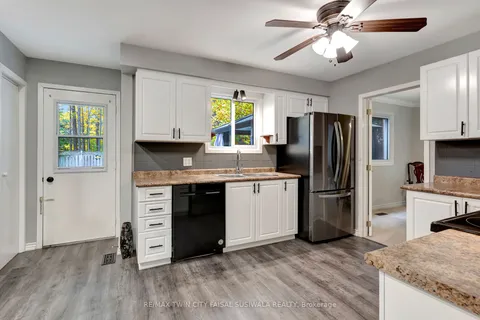 45 Thomas Street, ON N3C 3C6