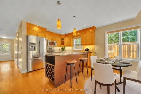 2 CHICORY Crescent, ON L2R 0A5