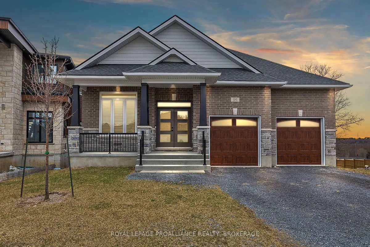 1245 Carfa Crescent, ON K7P 0M7