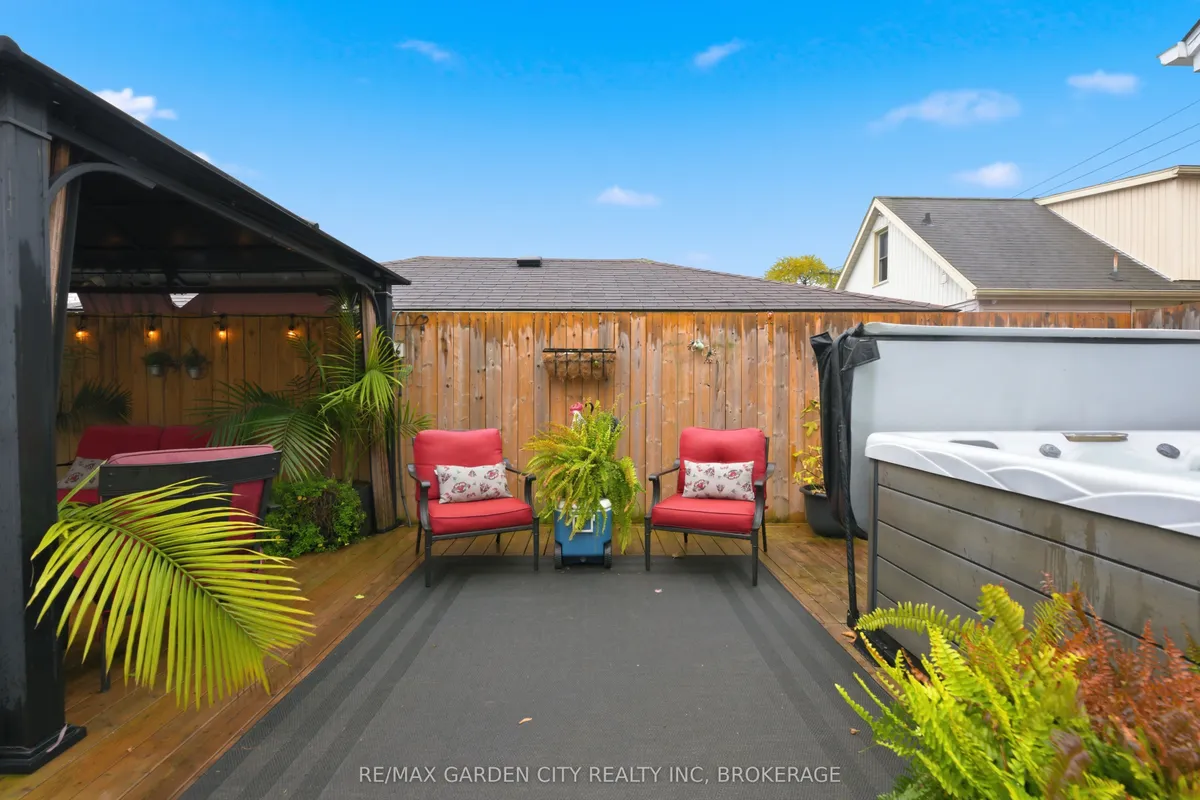 5294 Slater Avenue, ON L2E 4W9