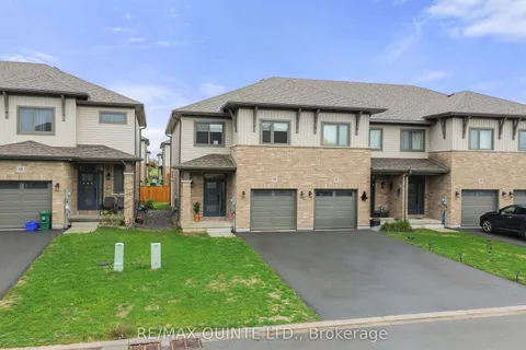 15 Miramichi Street, ON K8N 0T3