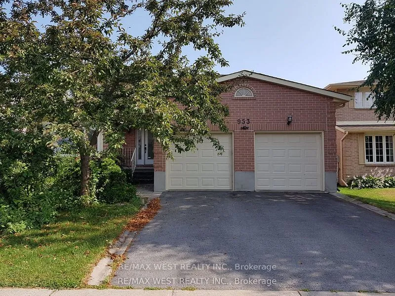 953 Lancaster Drive, ON K7P 2A4