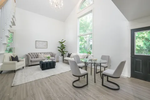 213 Main Street, ON N0M 2J0