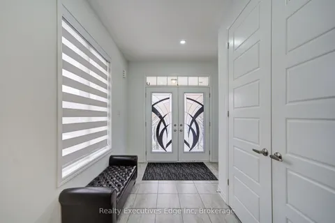 229 Forestwalk Street, ON N2R 0T2