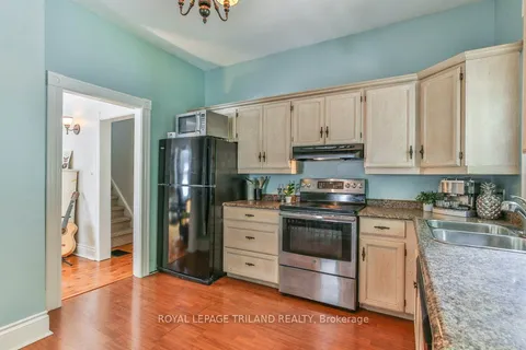 38 BYRON Avenue, ON N6C 1C5