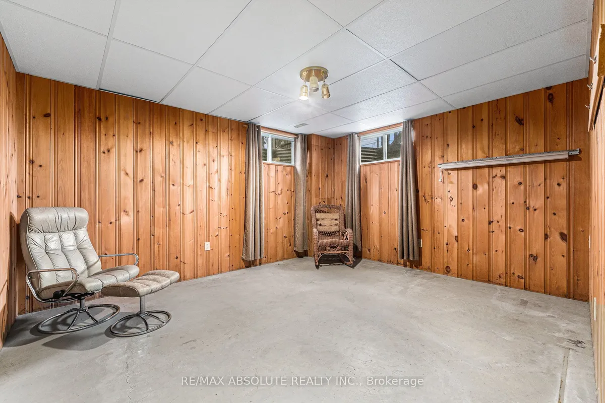 133 Arthur Street, ON K7S 1A5